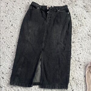 Black Denim Midi Skirt (Medium)